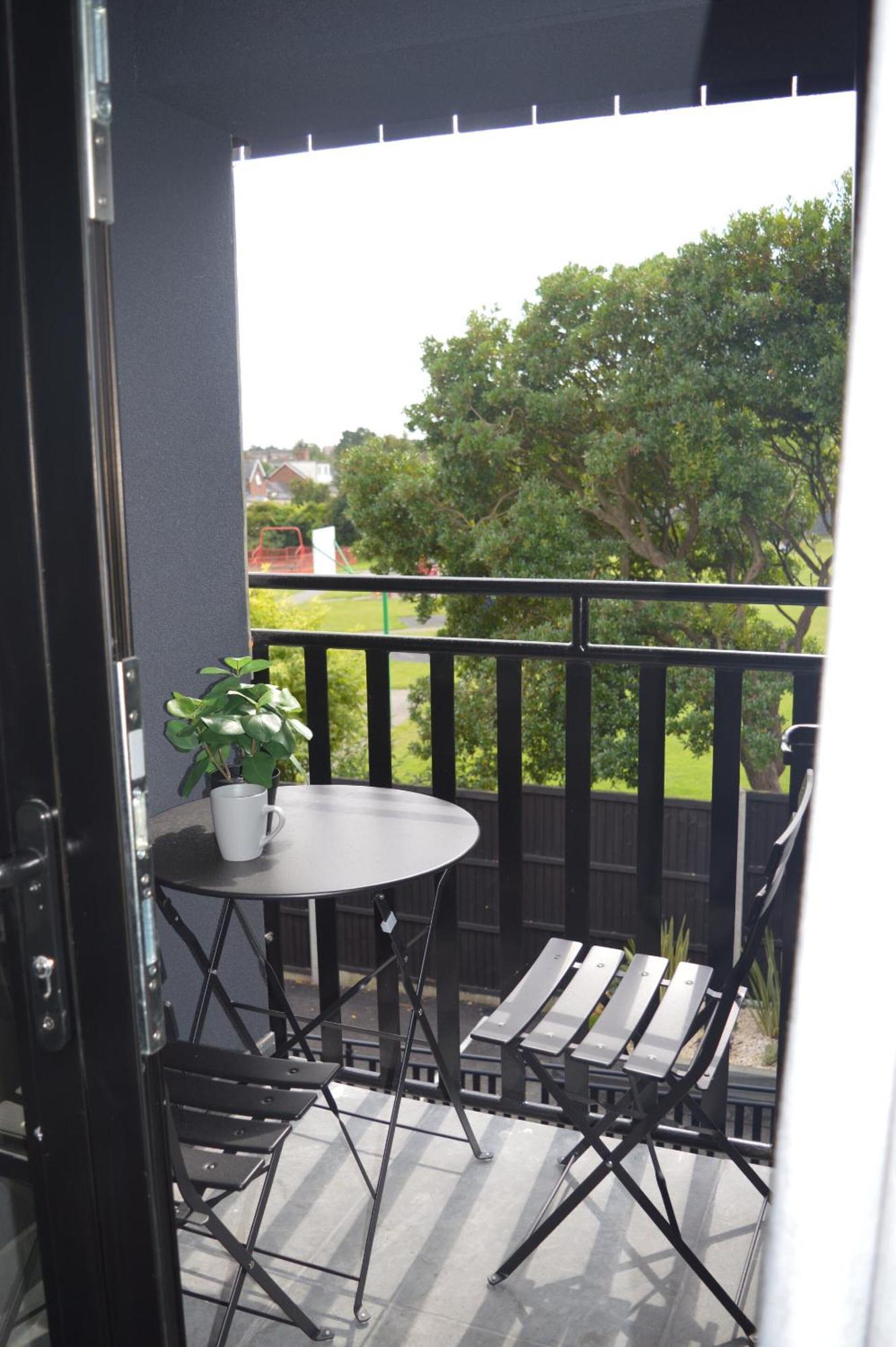 Booking Urban At Halstead Halstead  Esterno foto