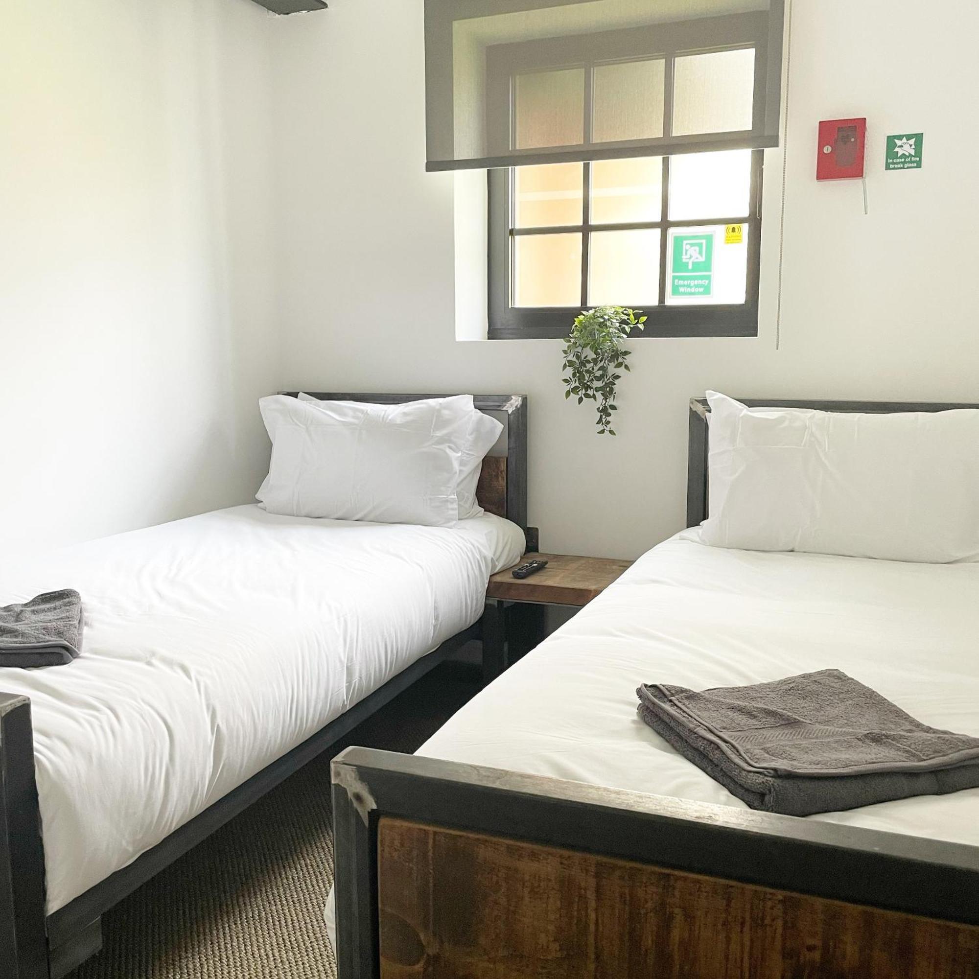 Booking Urban At Halstead Halstead  Esterno foto