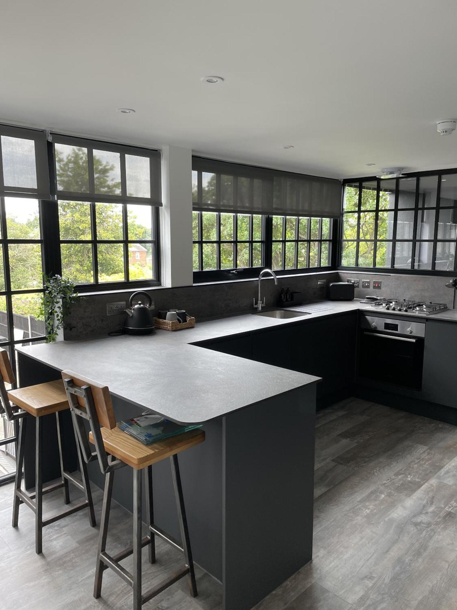 Booking Urban At Halstead Halstead  Esterno foto